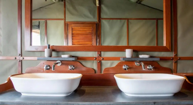 Premier Suite Ndhovu Safari Lodge