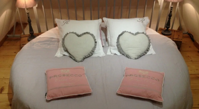 Domaine de la ferme de Ribeaufontaine, Varaa Bed and Breakfast  