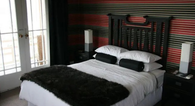 Hilltop on High Street, Забронировать Отель Отели Данидин 3 звезды, рядом с Dunedin Casino, 3*