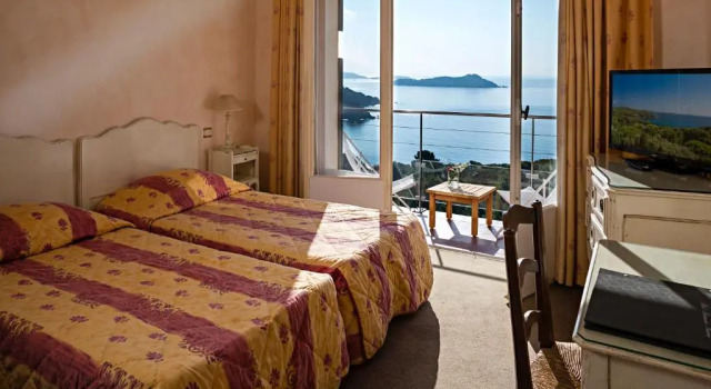 Двухместный номер Standard с видом на море Hôtel Le Provençal - Rénové en 2025 - Bord de Mer