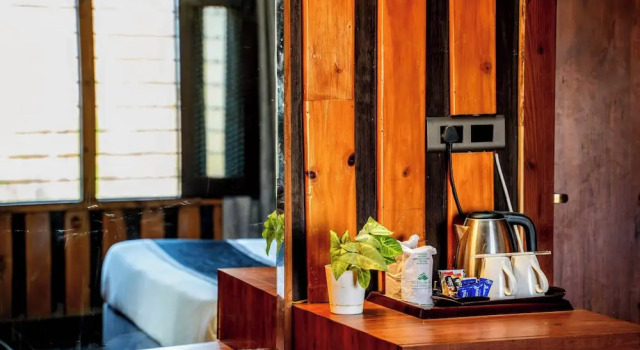 Коттедж Premium The Divine Hills Resort Suites with Private Pool Near IIM Udaipur