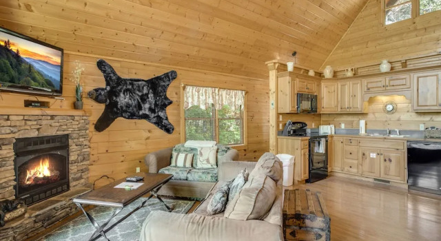 Smoky Bear Lodge by Jackson Mountain Homes