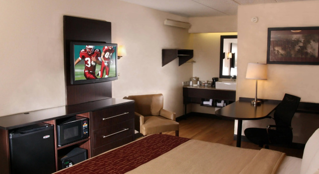 Red Roof Inn PLUS+ Austin South – Airport.