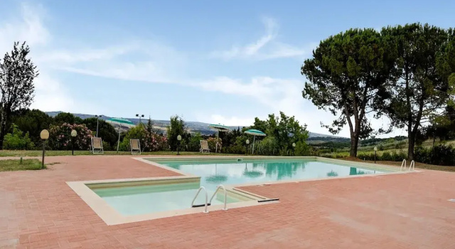 Varna Charm: Tuscan Getaway