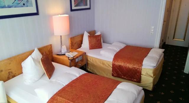 Номер Standard Alexa Hotel