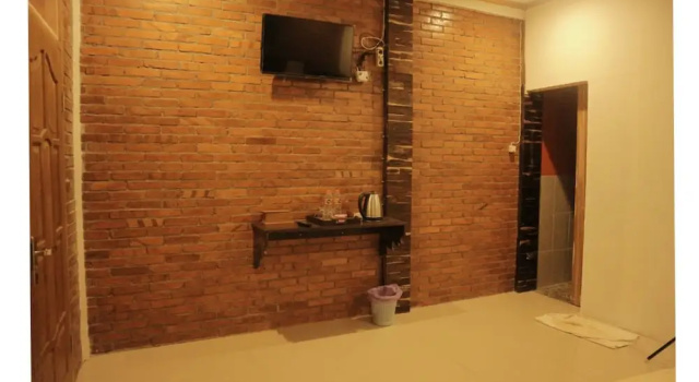 Кровать в общем номере (женский номер) Wanajaya Homestay by ABM