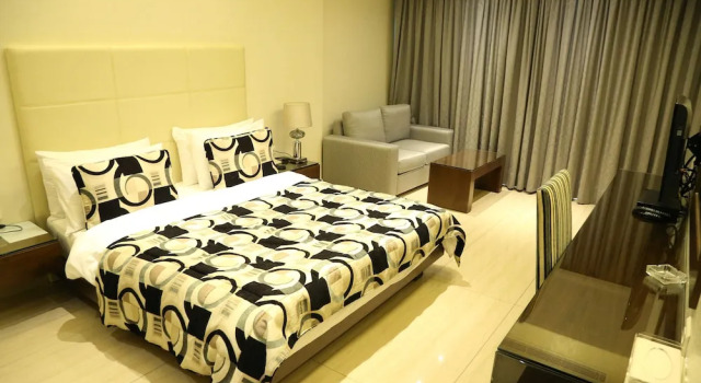 Verdun Suites Hotel, Prenota Hotel Hotel a Greater Beirut con parcheggio, Parcheggio