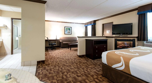 Двухместный люкс c 1 комнатой Quality Inn & Suites Quakertown-Allentown