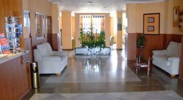 Rocamar, Забронировать Отель Ла-Линеа-де-ла-Консепсьон Коста-де-ла-Лус