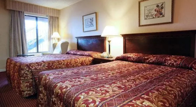 American Inn & Suites, Rezerwuj Hotel Forest Park Georgia