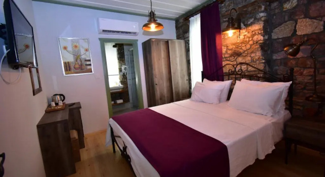 Flora Ayvalik Otel +13 Adult Only