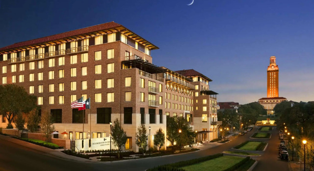 Номер Standard AT&T Hotel & Conference Center