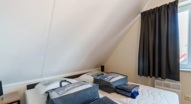 Beautiful Holiday Home With Sauna Near Rotterdam, Забронировать Дом для отпуска Коттеджи Симонсхавен, Коттедж