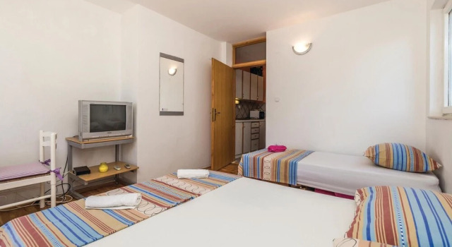 Stunning Home in Stara Novalja With Wifi and 1 Bedrooms