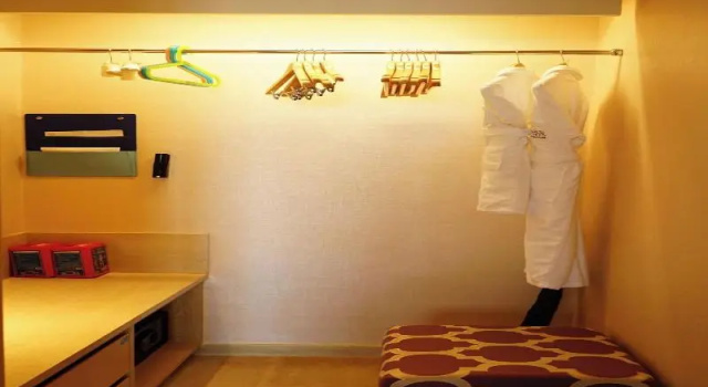 Четырёхместный номер Standard с красивым видом из окна Four Points by Sheraton Guangdong, Heshan