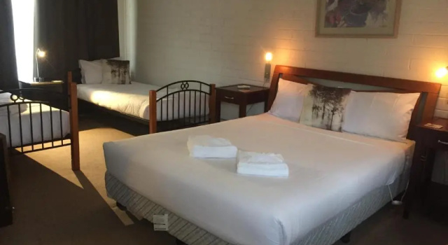 Buffalo Motel and Country Retreat, Buchen Sie Motel Porepunkah Victorian High Country