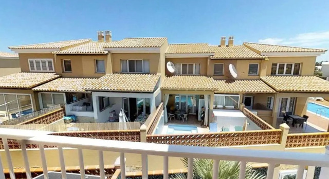 Anju villas, VILLA AT 100 METERS FAR OF THE BEACH, Забронировать Вилла Отели Канарских островов с бассейном, Бассейн