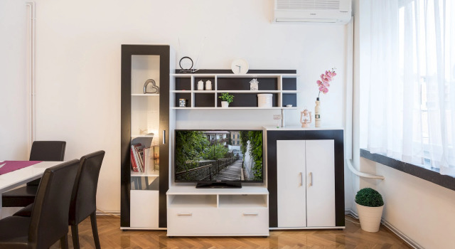 Modern Apartment few Steps From Main Square!, Забронировать Апартаменты/квартира Отели Загреба с парковкой, рядом с Zagreb Stone Gate, Парковка