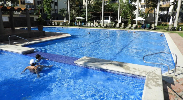Номер Comfort Costa Linda walking distance to the beach