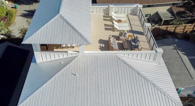 Rendezvous by Avantstay Modern Haven w/ Game Room, Roof Top, Pool & Close to Beach!, Rezerwuj Hotel Hotele w Emerald Coast z parkingiem, Parking