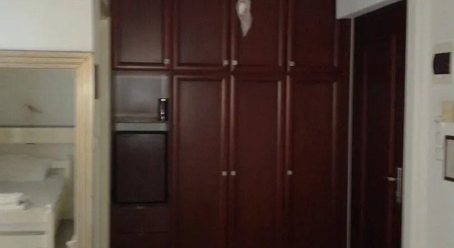 Четырёхместный номер Standard с балконом Hotel Zografos