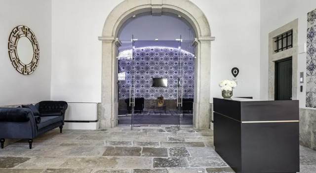 Tandem Palacio Alfama Suites, Забронировать Отель Отели Лиссабона с бассейном, рядом с Рештаурадориш, Бассейн