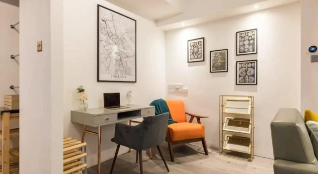Коттедж Soho Warehouse Loft With Concierge Lift