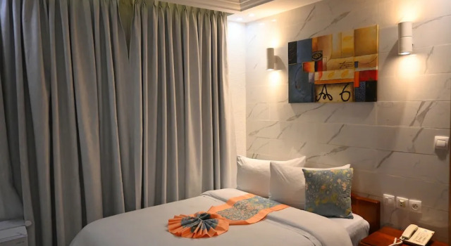 Adamaoua Grand Hotel Akwa, Book Hotel Douala 