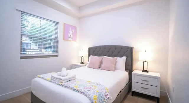 Stylish Private Room by Downtown LA, Забронировать Гостевой дом Лос-Анджелес Большой Лос-Анджелес, рядом с Станция метро Westlake / MacArthur Park