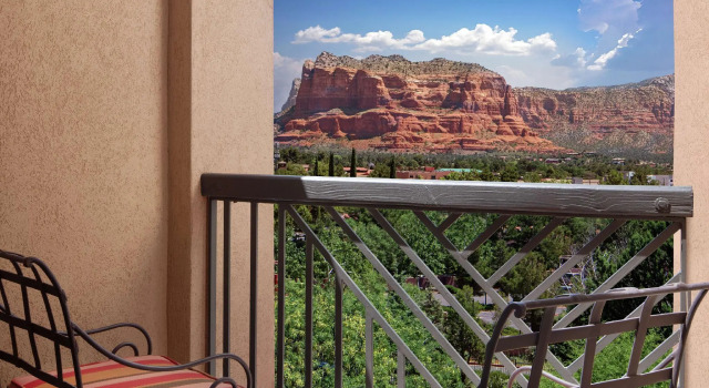 Четырёхместный номер Standard Hilton Sedona Resort at Bell Rock