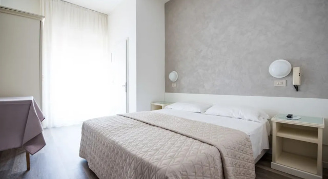 Трёхместный номер Economy Hotel Cristina