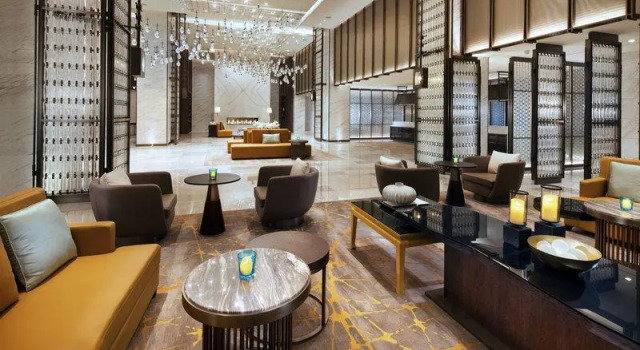 Кровать в общем номере Sheraton Los Angeles San Gabriel