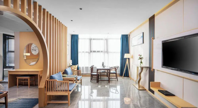 Люкс Executive с видом на окрестности Zehai Hotel