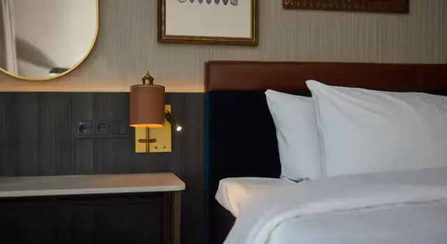 Двухместный полулюкс Haven Hotel Rotterdam, Curio Collection by Hilton