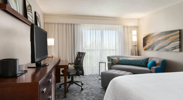 Двухместный номер Standard Courtyard by Marriott Lubbock Downtown/University Area