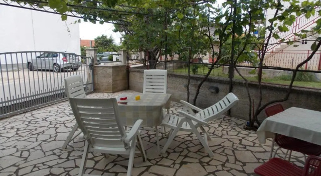 Апартаменты с балконом и с красивым видом из окна Apartments Jonjić