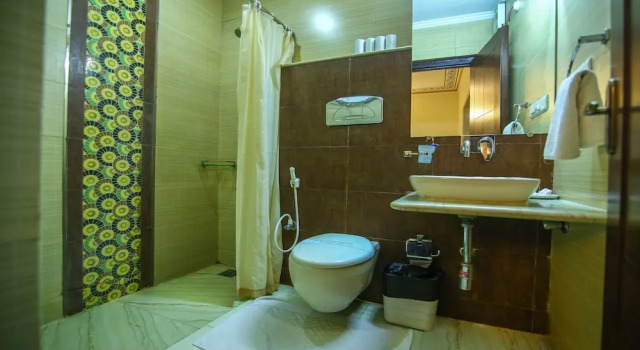 Номер Deluxe Nahargarh Haveli-Near Train station Metro