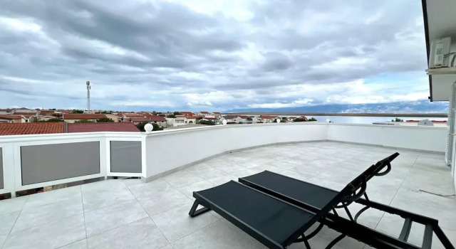 Семейные апартаменты с балконом и с видом на море Apartments Kajtazovic