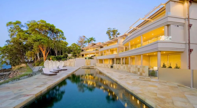 Amarna Luxury Beach Resort, Забронировать Курортный отель Нельсон-Бей Port Stephens, рядом с Baptist Tabernacle
