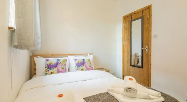 Hills Road Flat, Забронировать Отель Отели Кембриджа 3 звезды, рядом с Homerton College, 3*