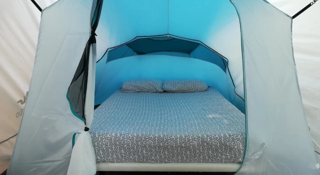 Тент с красивым видом из окна Lagarto Backpackers Hostel