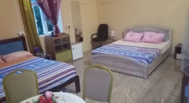 Семейный номер Standard с видом на сад Chez Ronald Guest House
