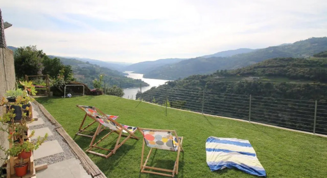 Douro Mesio Guest House, Rezerwuj Pensjonat Hotele w Resende z basenem, Basen