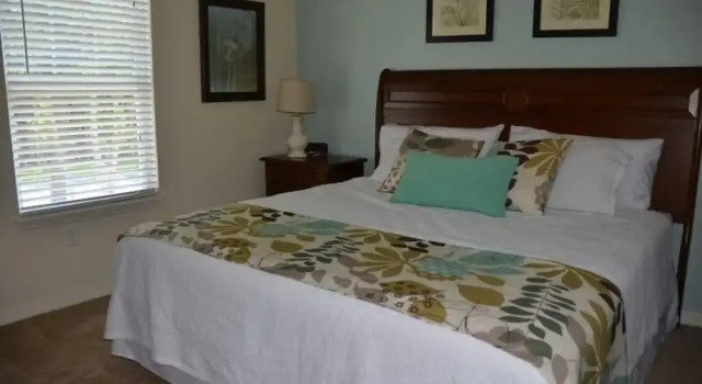 Lucaya 4 Bedrooms 3 Baths Townhome!