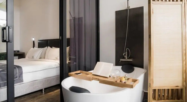 White Apart Hotel