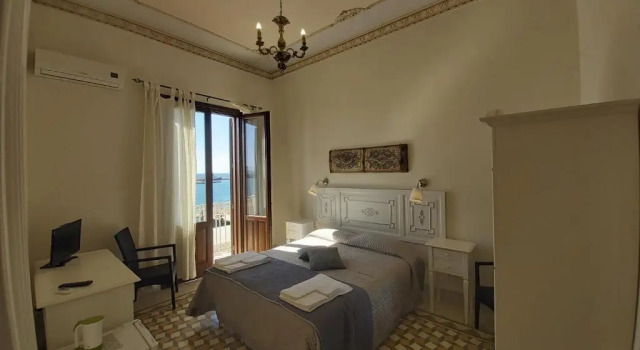 Standard Dreier Zimmer mit Balkon und mit Meerblick B&B Belveliero - Il Capitano