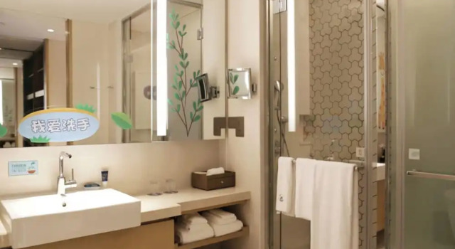 Полулюкс c 1 комнатой Four Points By Sheraton Guilin Lingui