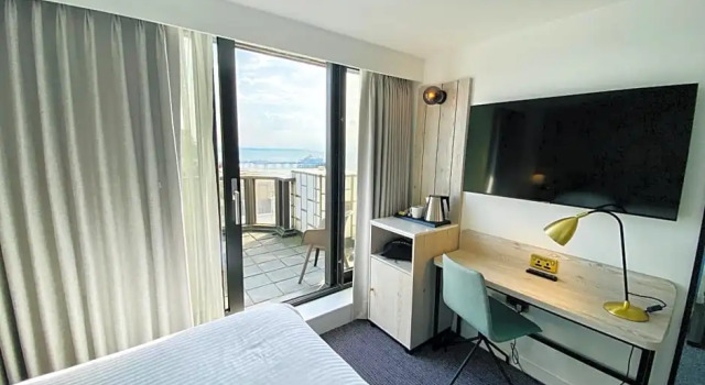 Номер Standard с балконом The View Hotel