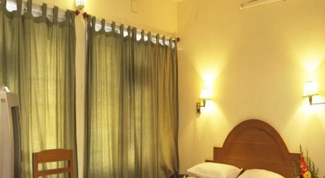 Sivaranjani Hotel, Забронировать Отель Отели штата Тамилнада с бассейном, Бассейн