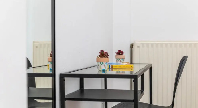 Manouk s - Two Bedroom Apartment